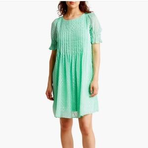 Excellent condition! DKNY Swiss Dot Shift Dress Size 10